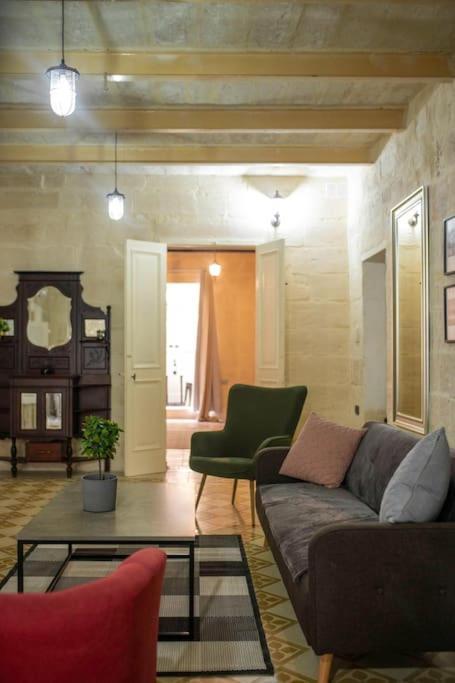 Chic, Stylish & Spacious Flat In Central 발레타 외부 사진