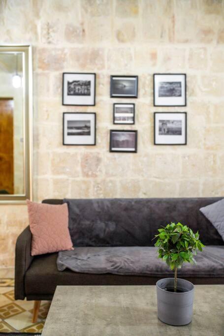 Chic, Stylish & Spacious Flat In Central 발레타 외부 사진